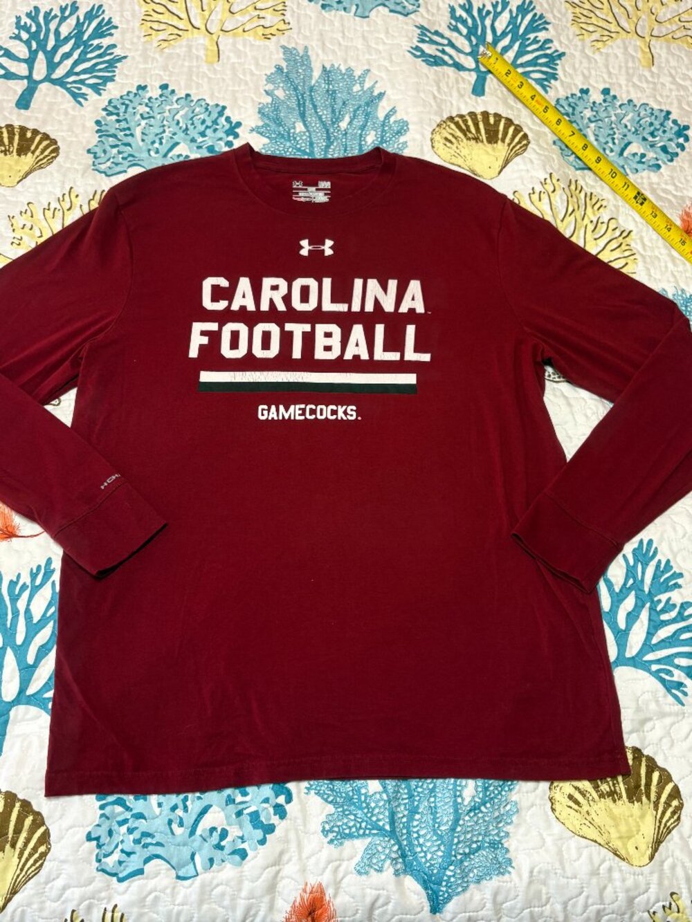 Men's L Under Armour Loose Fit Heat Gear Carolina Gamecocks Long Sleeve Shirt